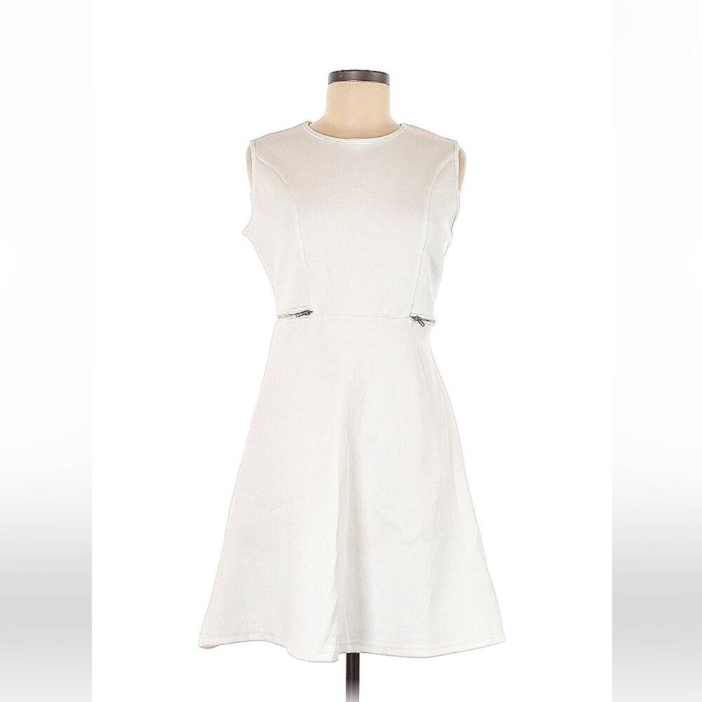 Look at me zipper waist sleeveless white a line‎ dress, size m